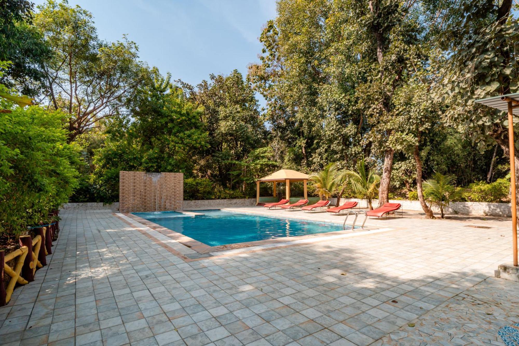 Hotel Treebo Premium Mowgli'S Den, Pench Khawāsa Exterior foto
