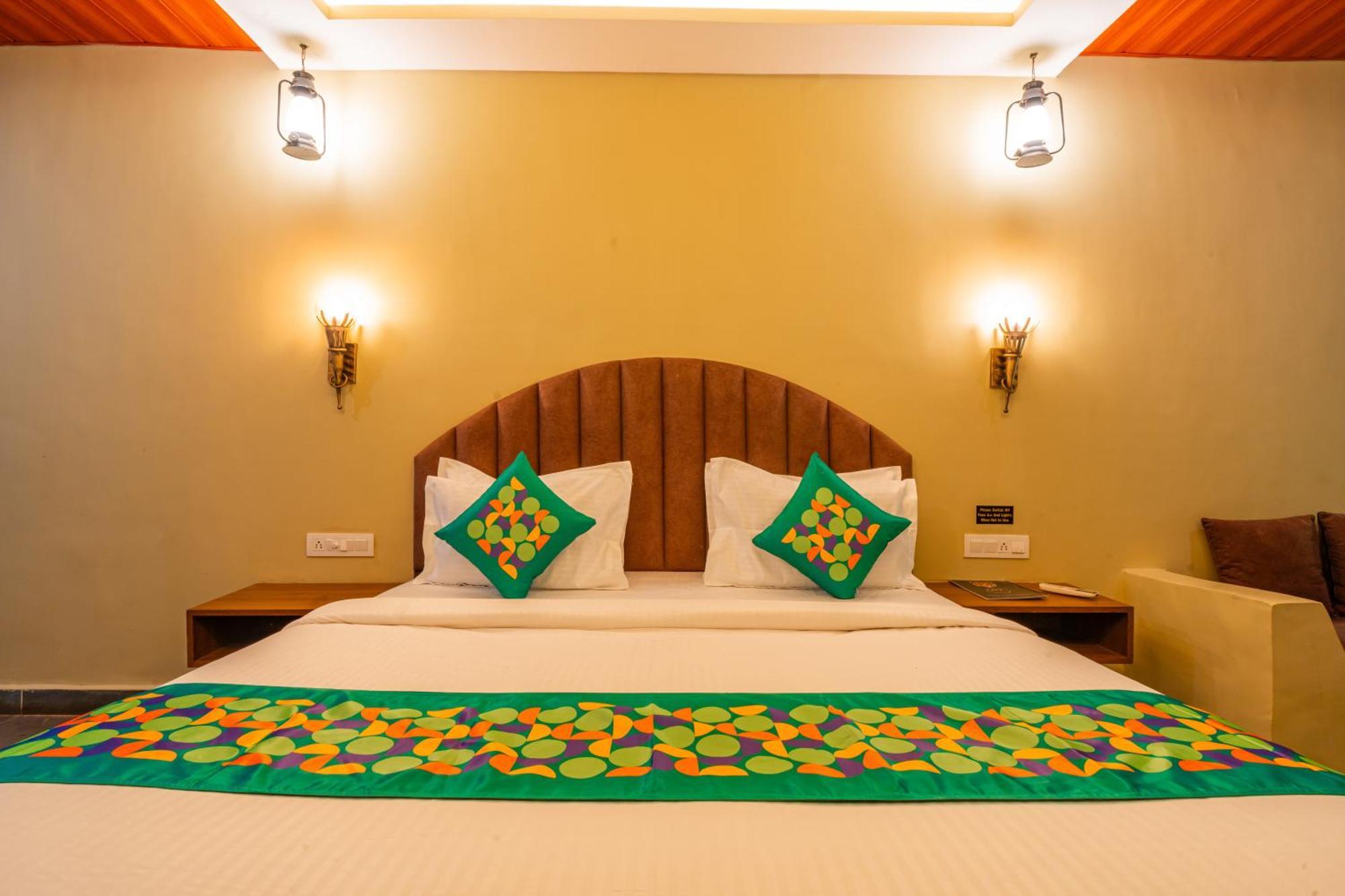 Hotel Treebo Premium Mowgli'S Den, Pench Khawāsa Exterior foto